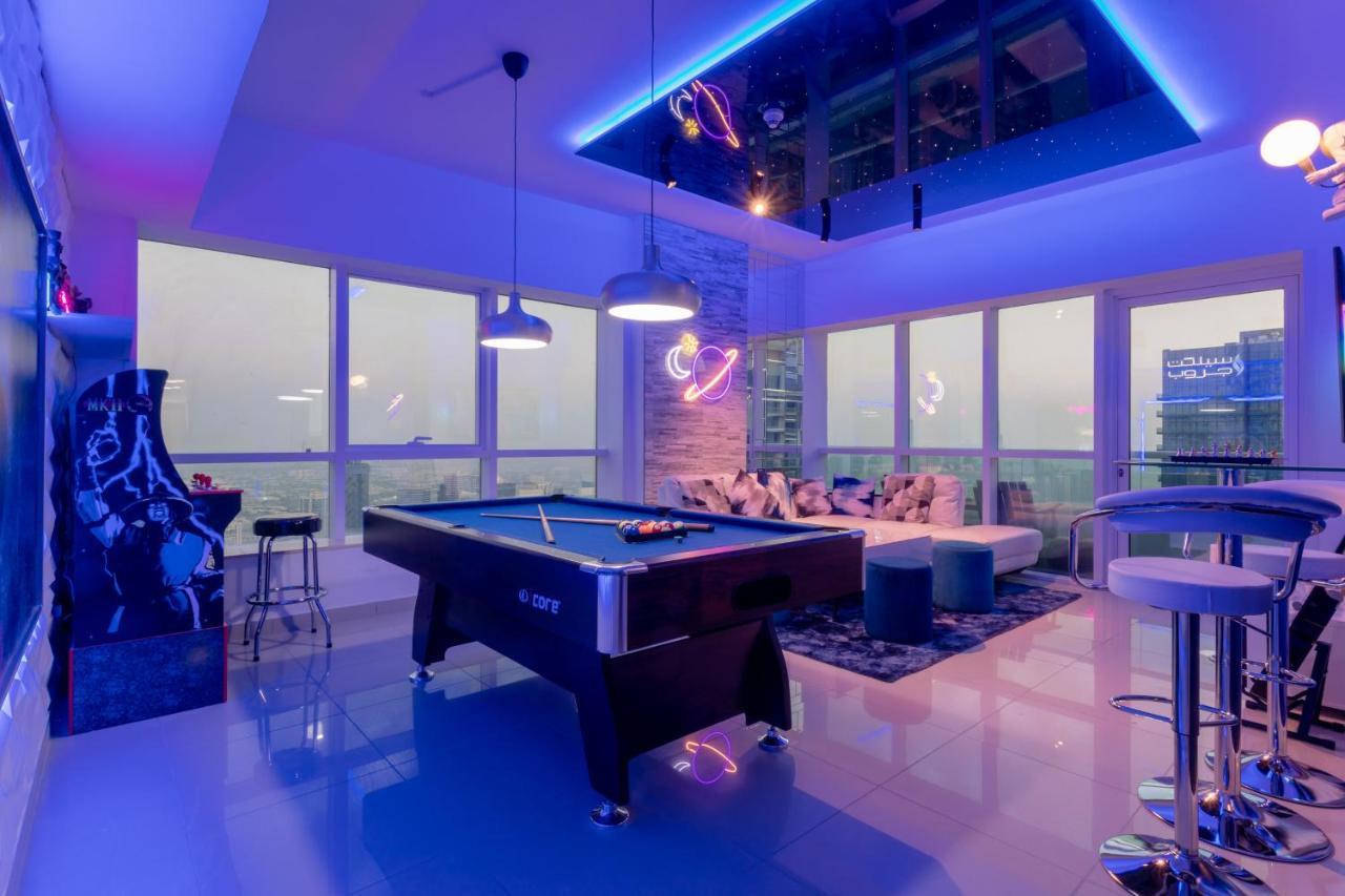 Next'House - Skyview Host Hostel Dubai Bagian luar foto