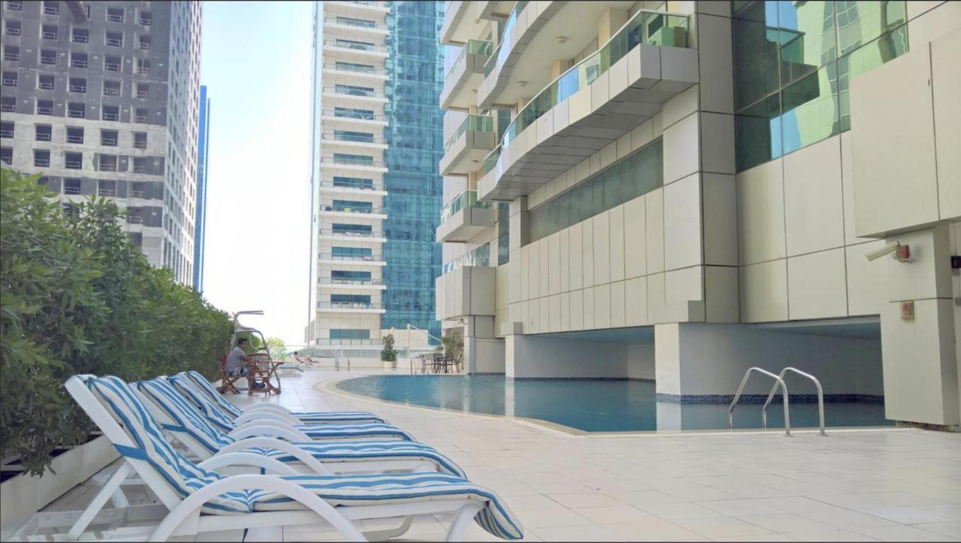 Next'House - Skyview Host Hostel Dubai Bagian luar foto