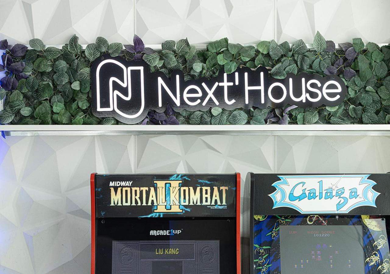 Next'House - Skyview Host Hostel Dubai Bagian luar foto