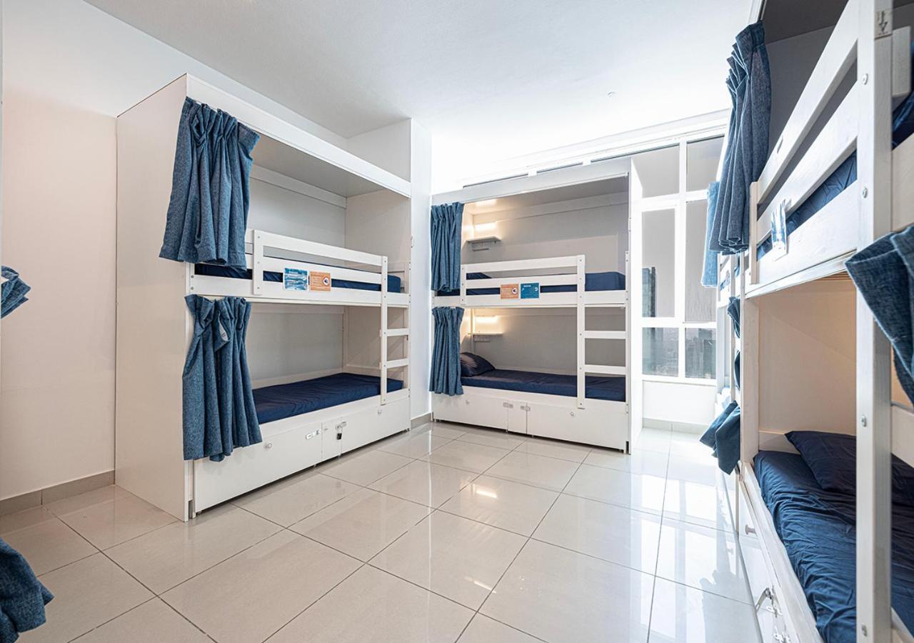 Next'House - Skyview Host Hostel Dubai Bagian luar foto